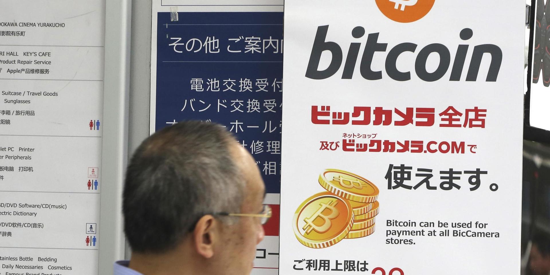 Bitcoin-reklam i Tokyo. Arkivbild.