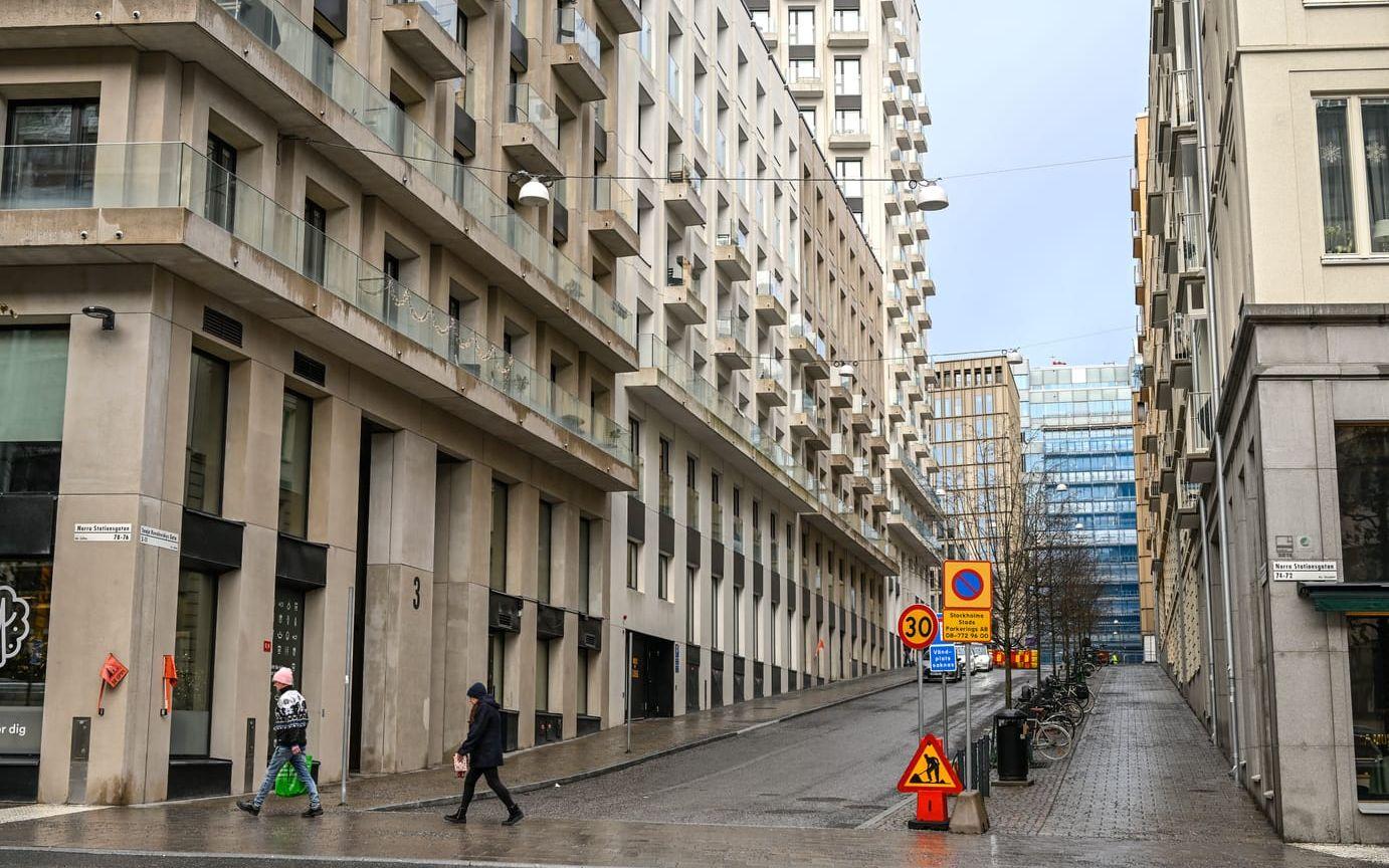 Nybyggda bostäder i Hagastaden i Stockholm. Bostadsbyggandet har nu tvärnitat, vilket kan bidra till att efterfrågan på bostäder ökar – och därmed även priserna.