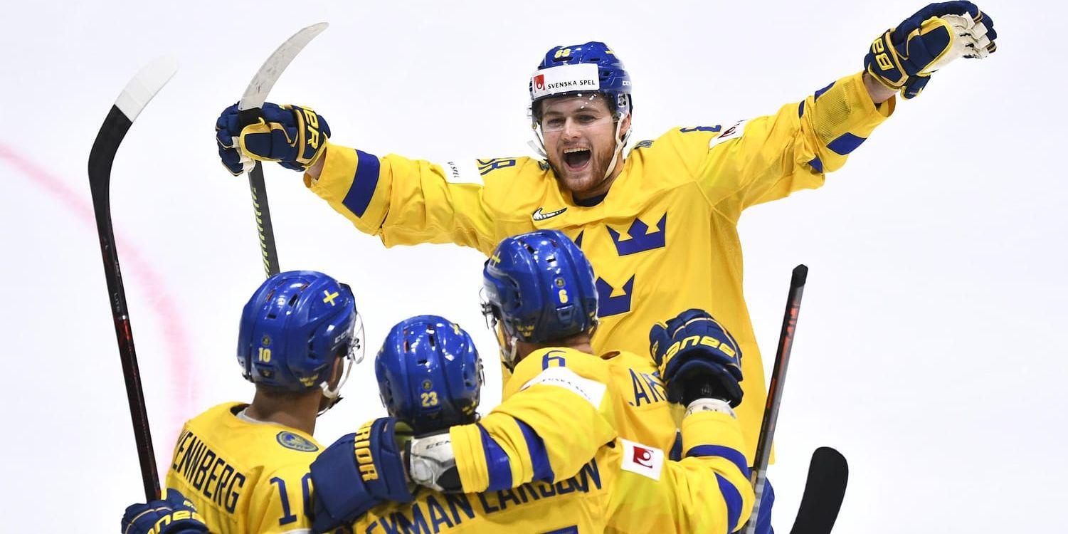 Svenskt jubel efter Oliver Ekman-Larssons 4–3-mål.