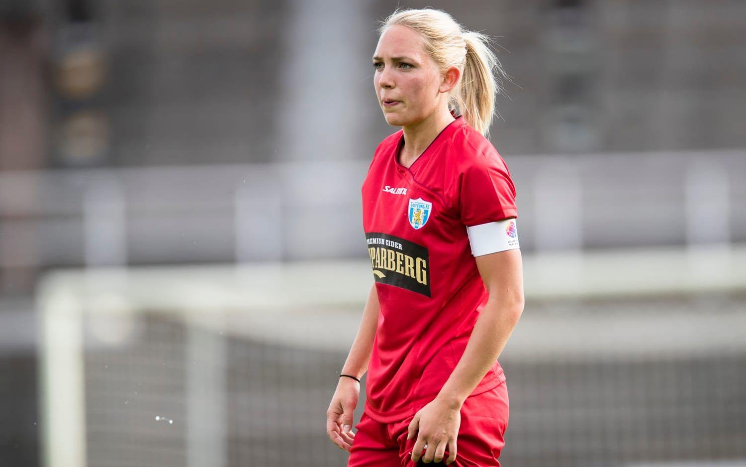 Elin Rubensson, fotboll, mittfältare i Göteborg FC. "Jag har inte bott i Gbg superlänge men jag gillar Saltholmen väldigt mycket, dit åker vi och grillar på klipporna ibland”.