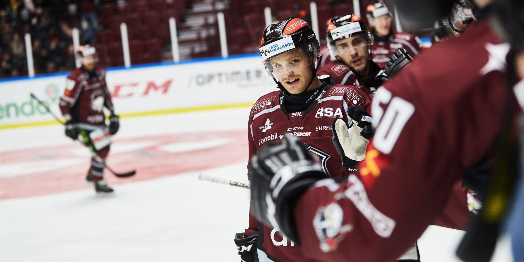 Malmös Johan Olofsson avgjorde i förlängningen (4–3) hemma mot Brynäs. Olofsson gjorde ytterligare ett mål och fixade en straff när Malmö tog bonuspoängen.