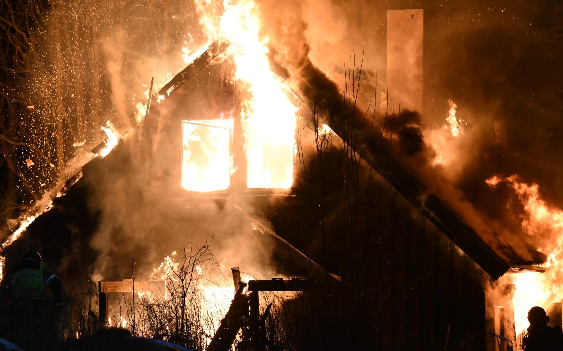 Villa i brand i Kristevik under torsdagskvällen.