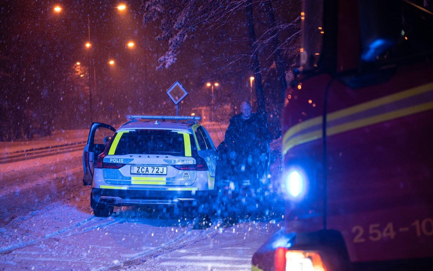 Under fredagskvällen larmades räddningstjänsten om en bilbrand på Dalaberg. 