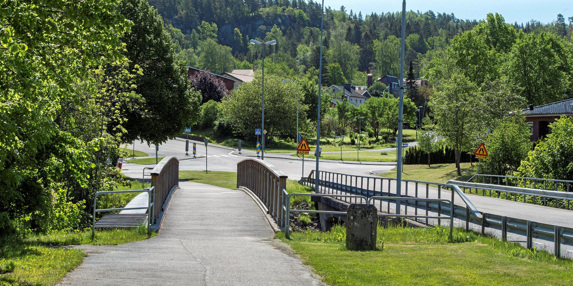 Sigelhultsvägen på väg mot Äsperöd från Uddevalla centrumÄsperödsbron